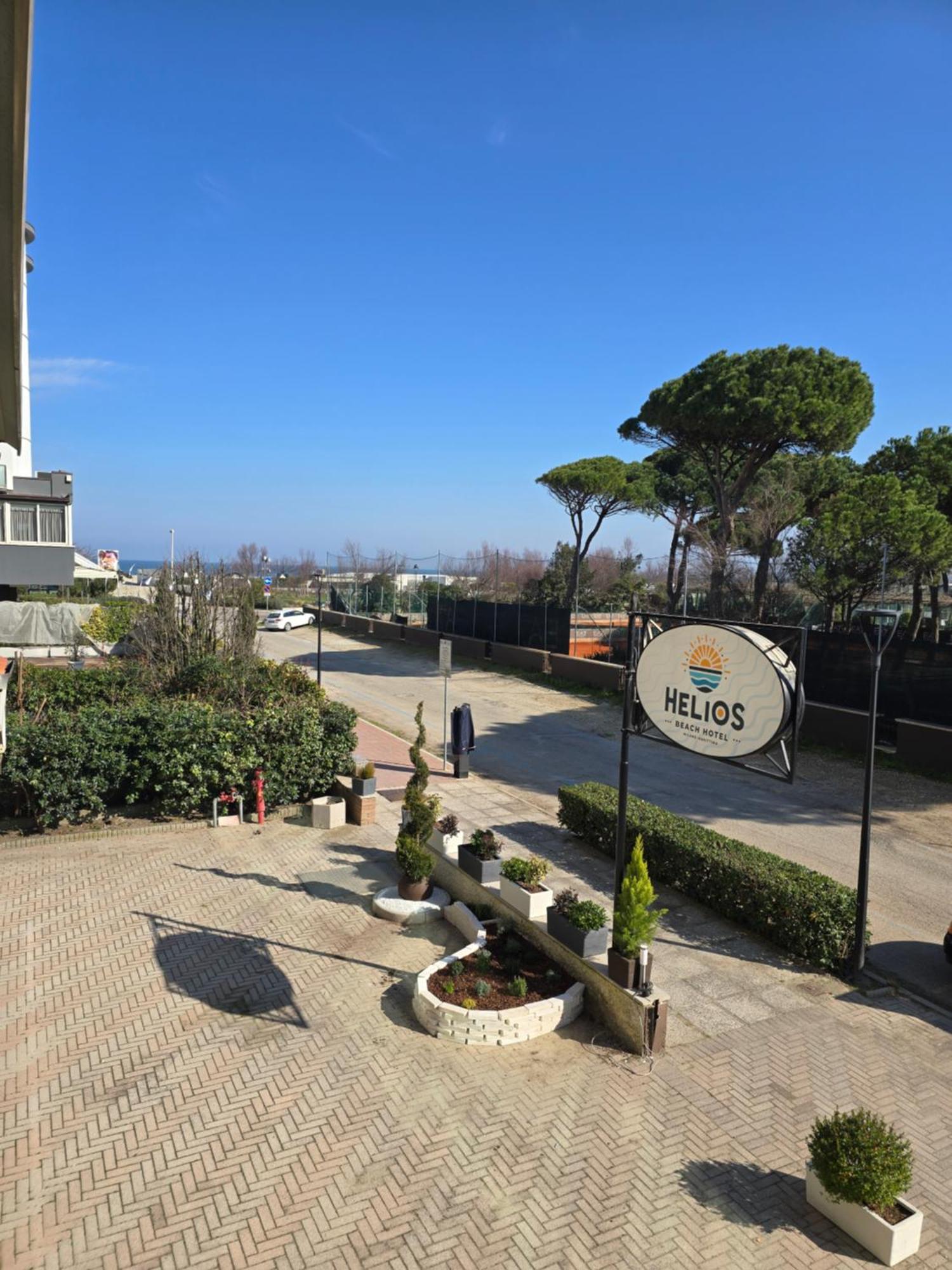 Hotel Helios Beach ميلانو ماريتيما المظهر الخارجي الصورة